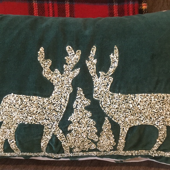 🆕 Cynthia Rowley Beaded Green Velvet Large Decorative Pillow Reindeer Deer Woods - Picture 3 of 16